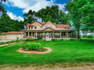 13223 340th St, Center City, MN 55012