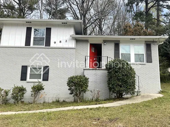 982 Hutchens Rd SE, Atlanta, GA 30354