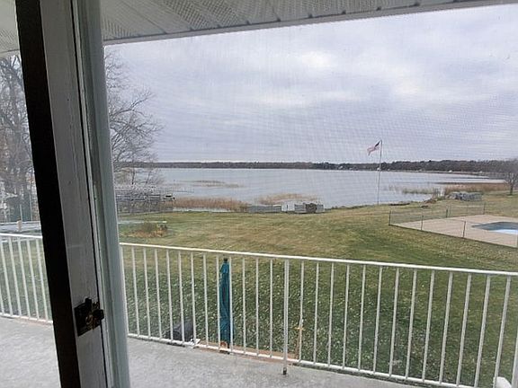 5th image of 18091 Earle Brown Dr
