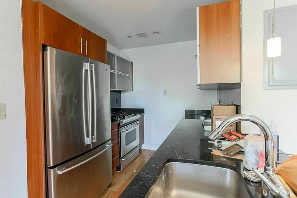 Rented by ERNY LLC | media 20