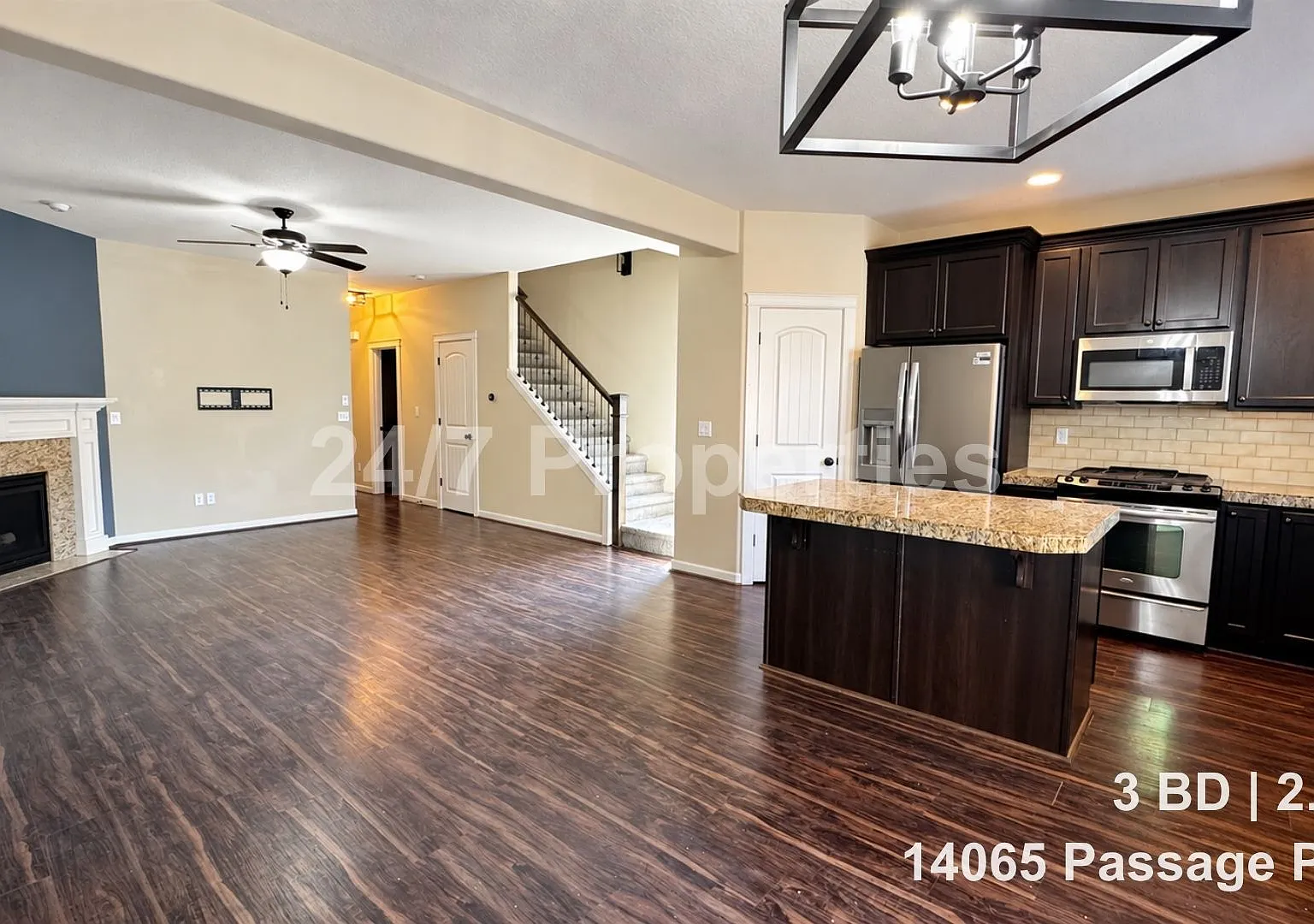 Modern 3 BD | 2.5 BD Townhome - Oregon City — Photo 2