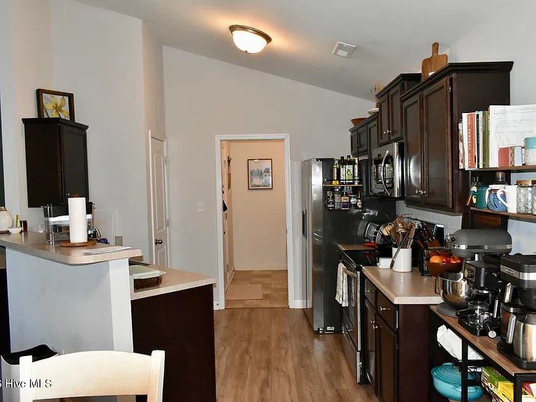 613 Parsley Dr — Photo 8