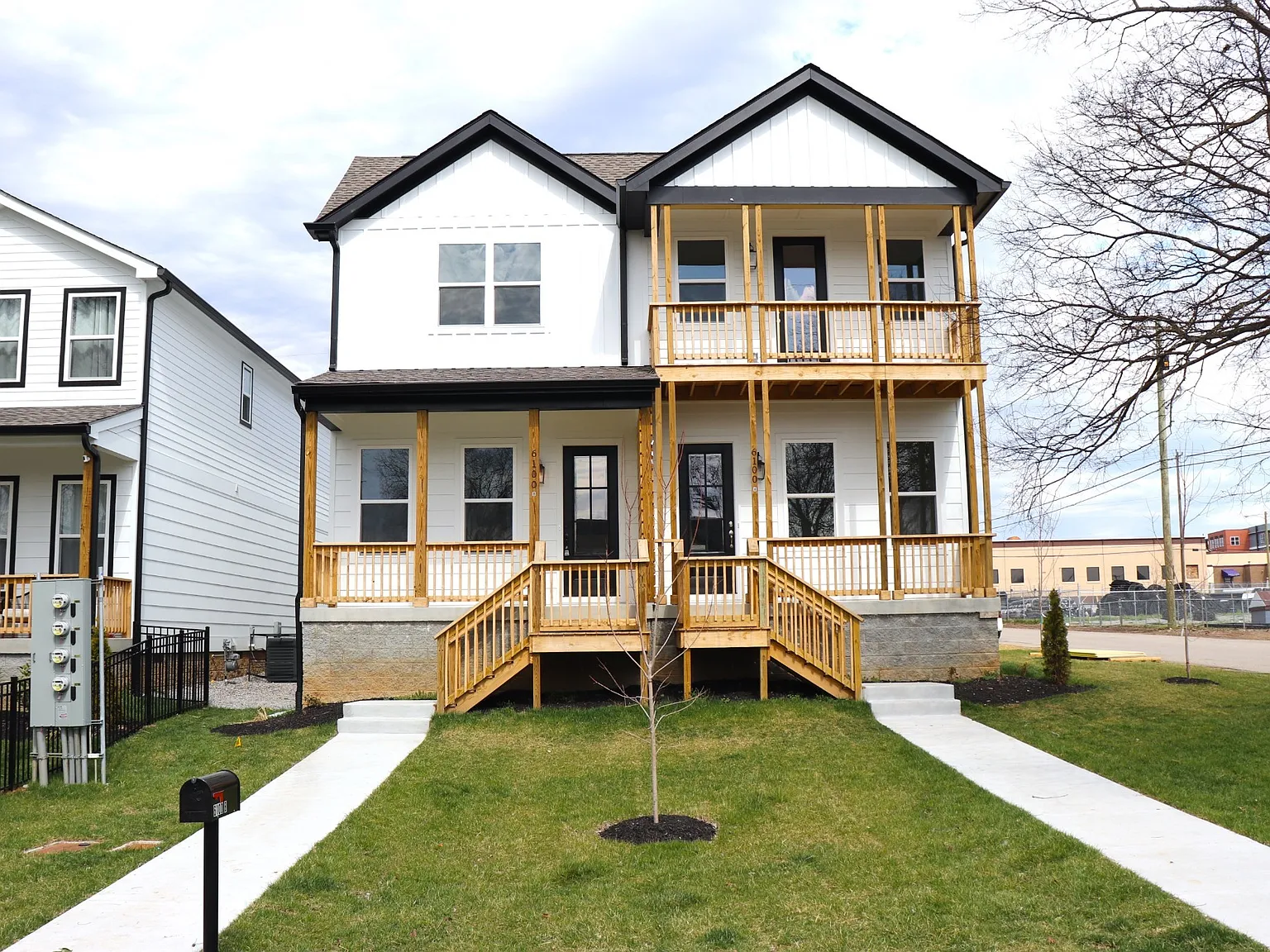 4 bed, 3.0 bath, 2346 sqft, $3,695 — Photo 1