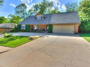 1301 Pine Oak Cir, Edmond, OK 73034