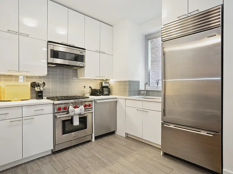 125 E 83rd St #Penthouse 9 — Photo 4