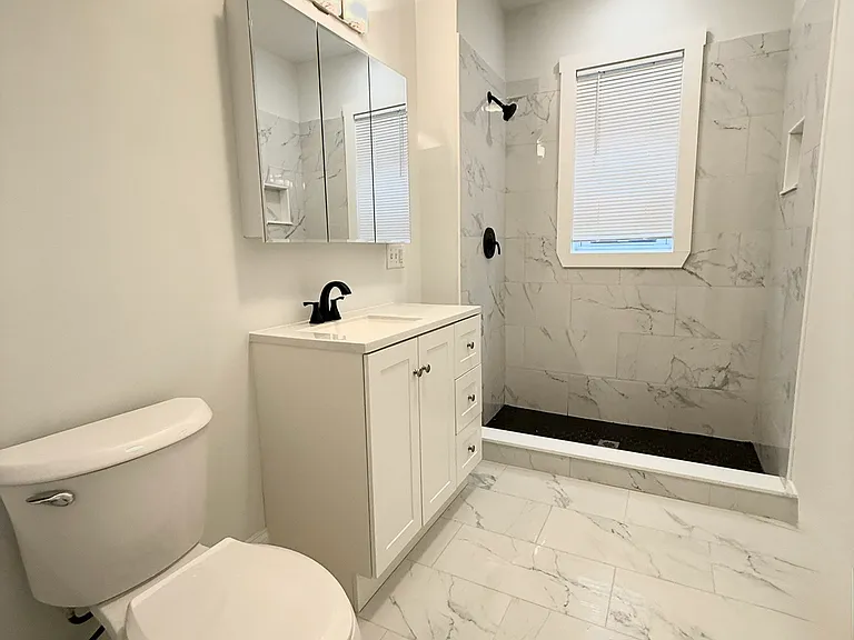 15 Romsey St #3 — Photo 13