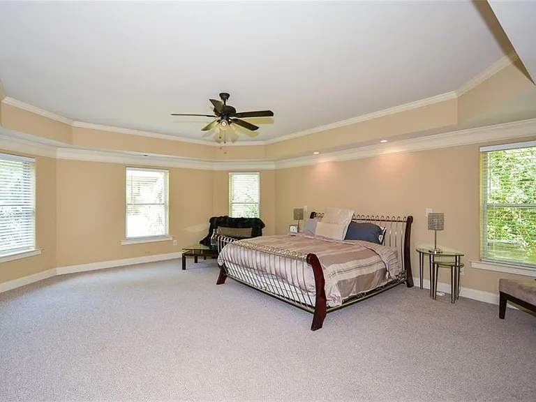 2210 Spalding Dr — Photo 46