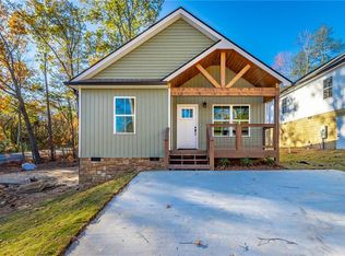318 Warrenfells St, La Fayette, GA 30728