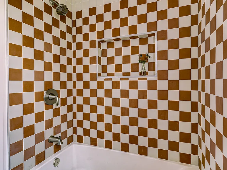 815 1/4 Kodak Dr — Photo 10