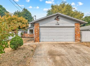 1758 Lillian St, Medford, OR 97501