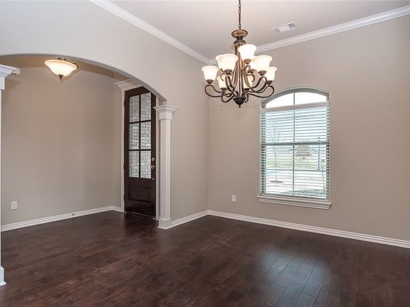 5th image of 4004 SW Roundstone Blvd