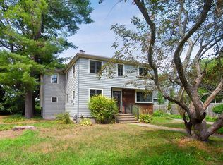 16 Dover St, Concord, MA 01742