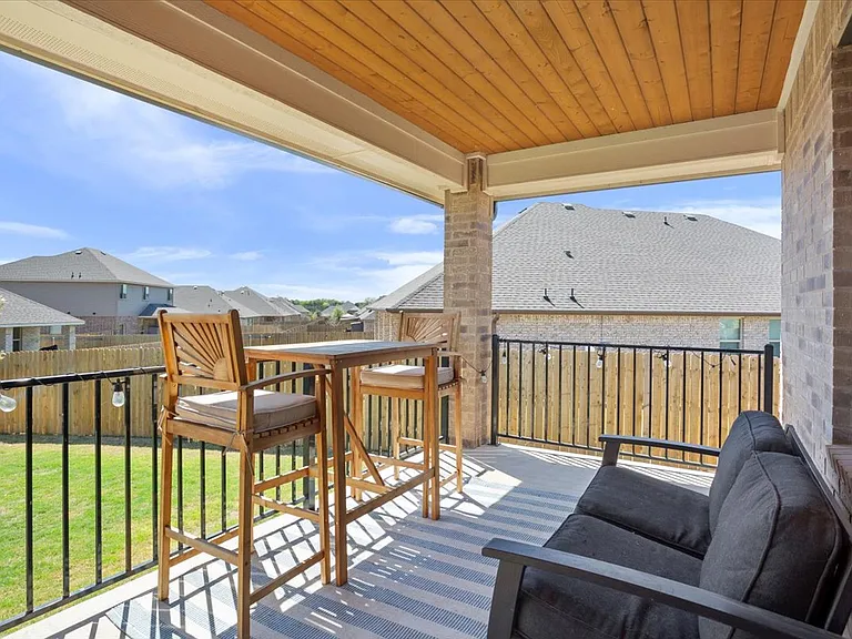 5737 Saint Charles Dr — Photo 22