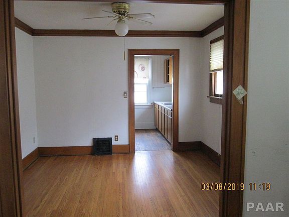 4th image of 733 E Maywood Ave