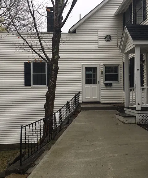 52 Charlonne St #5 — Photo 1