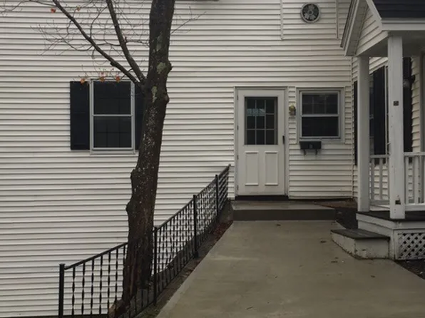 52 Charlonne St APT 5, Jaffrey, NH 03452