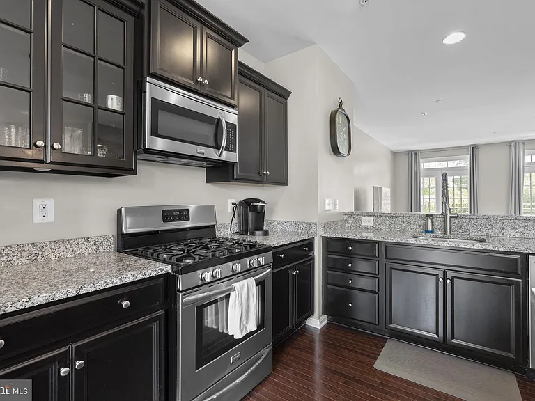 858 Nancy Lynn Ln — Photo 10