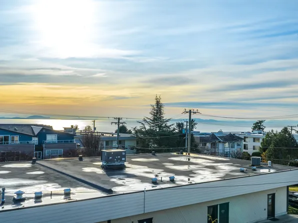 1354 Winter St #210, White Rock, BC V4B 3Y1