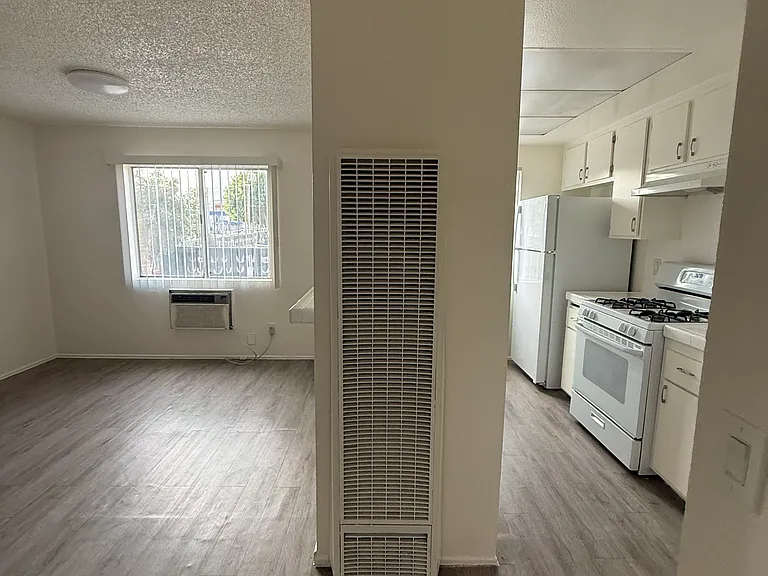 236 S Avenue 24 #A001 — Photo 2
