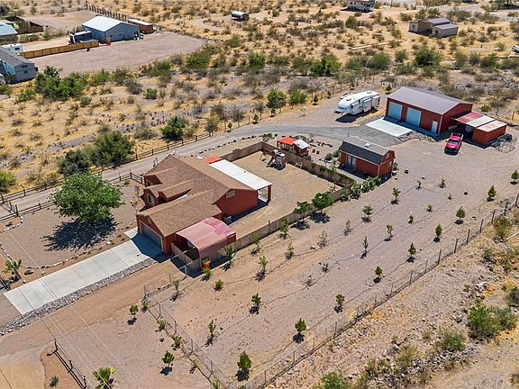 3rd image of 3643 N Estrella Rd