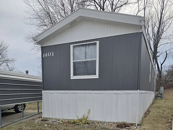 1401 Santa Maria St, Saint Charles, MO 63303