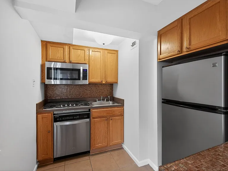 3701 Connecticut Ave NW #337 — Photo 6