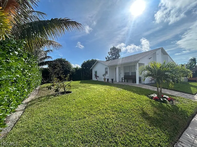 18464 Iris Rd — Photo 15