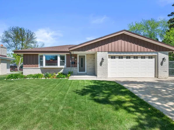 5358 Mulberry DRIVE, Greendale, WI 53129