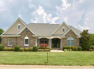 1710 Pear Tree Ln, Paducah, KY 42001