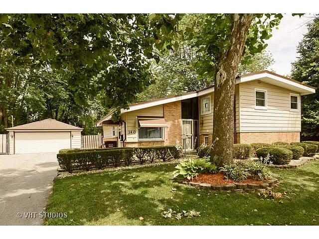 140 Warwick St photo 1