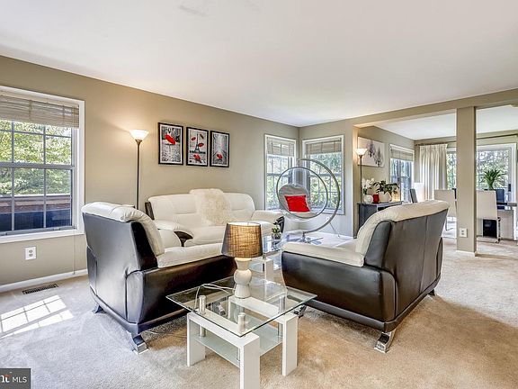 2nd image of 20300 Marketree Pl