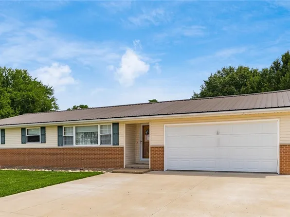 2854 McFarland Dr, Zanesville, OH 43701