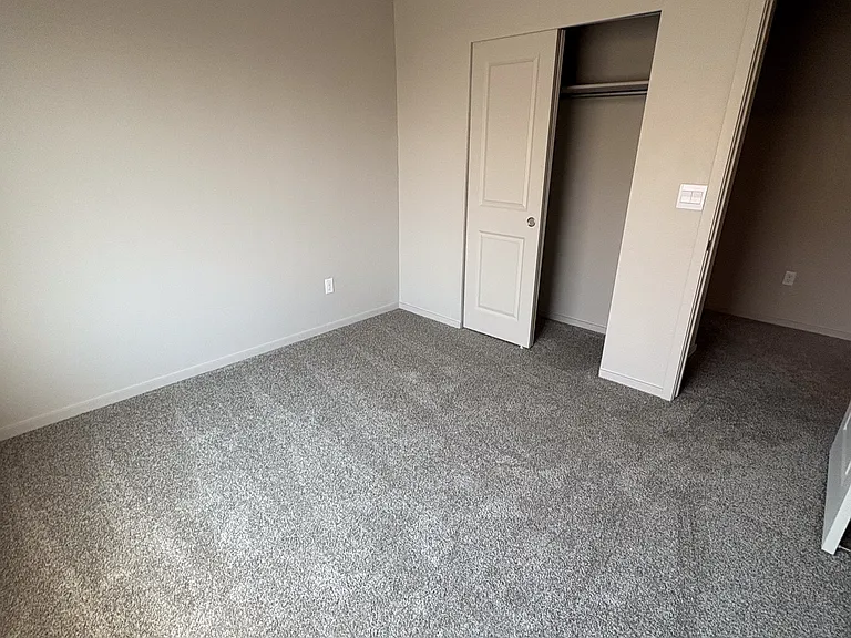 3073 Gladstone St #1 — Photo 10
