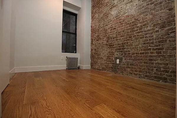 Rented by Luxor Homes & Investment Realty | media 11