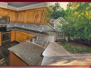 106 Penchant Ct, Cary, NC 27513