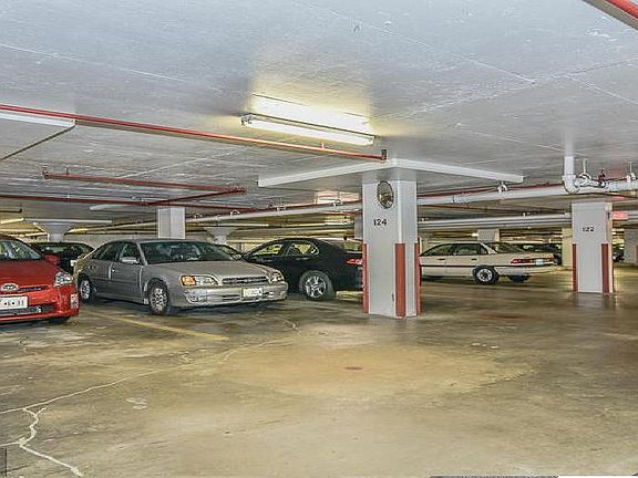 4th image of 1300 Army Navy Dr APT 801