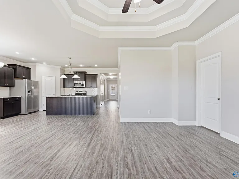 121 Balboa Rd — Photo 3