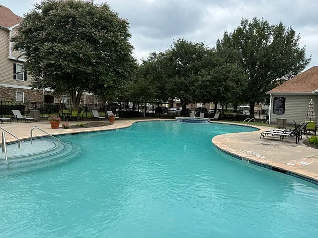 Lodge at West Oaks — Photo 65