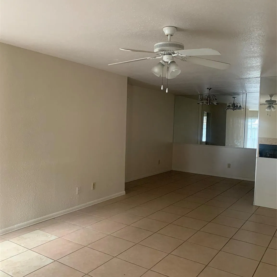 2 bed, 4.0 bath, 1068 sqft, $1,199 — Photo 3