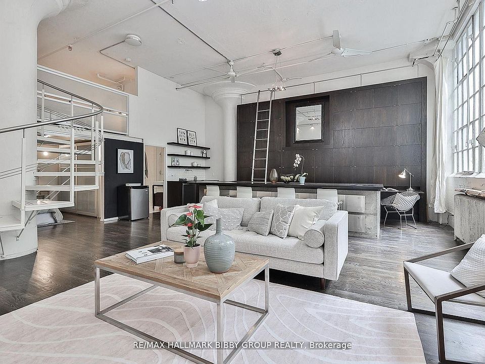 1st image of 245 Carlaw Ave #315