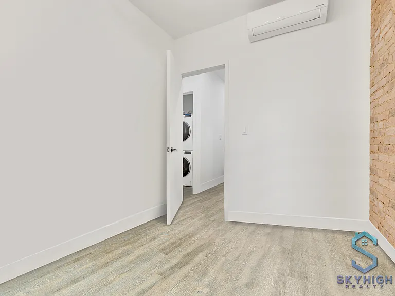 723 Knickerbocker Ave #3C — Photo 6