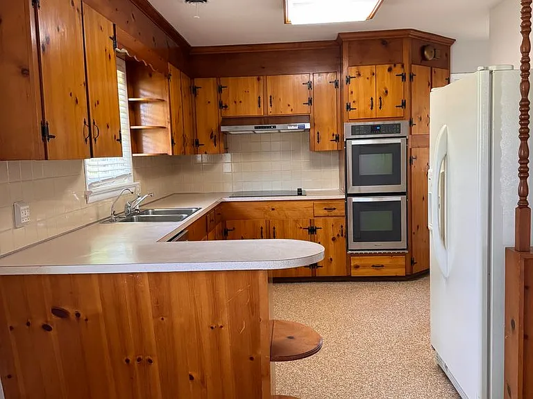 104 Tanzalon Dr — Photo 2