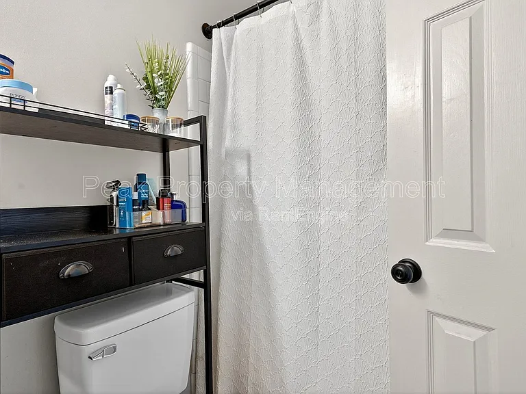 4917 Hillery Ct — Photo 14
