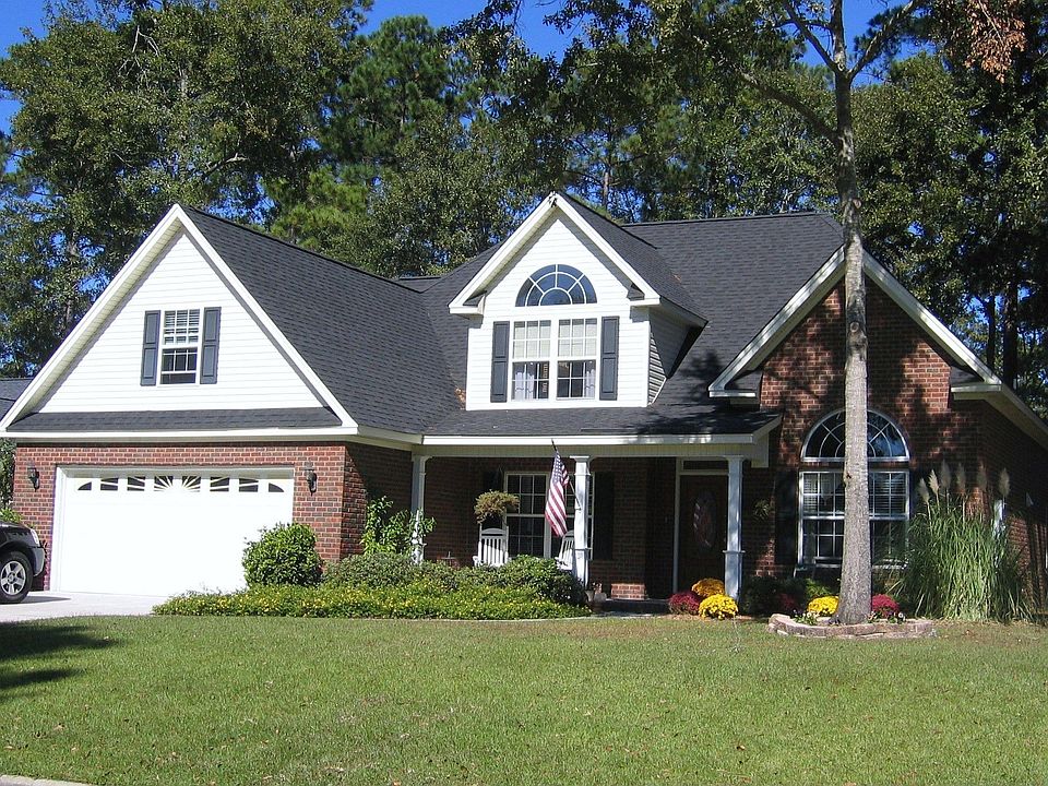 GORGEOUS 4 sided brick home located on 17th Fairway of golfcourse