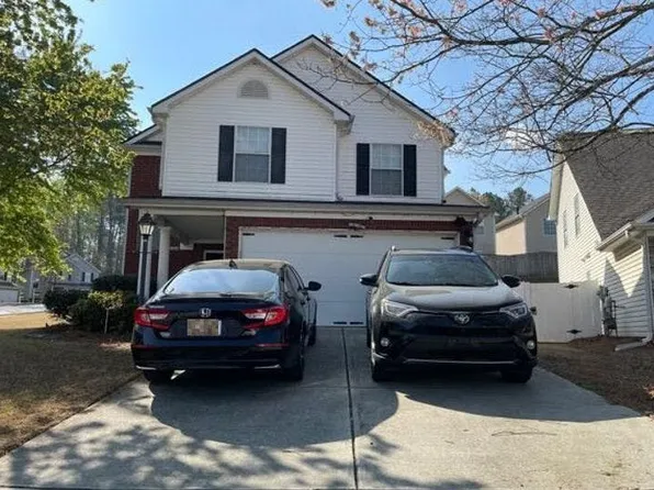 702 River Hill Dr, Lawrenceville, GA 30046