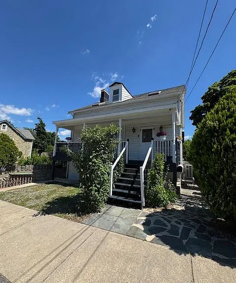 28 Spring St — Photo 1