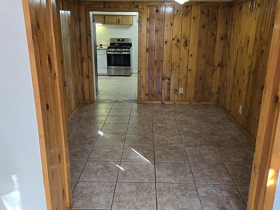 4th image of 1205 W Sylvan Dr APT 2A