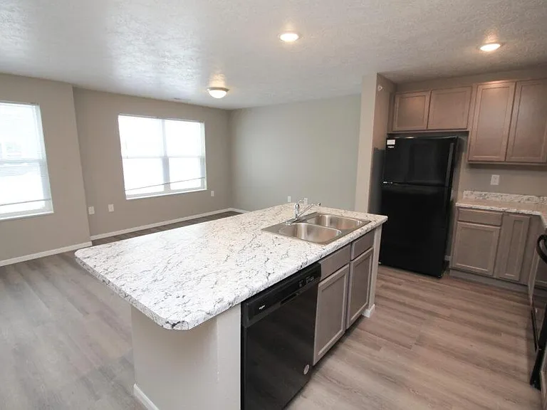Vineyard Heights — Photo 14