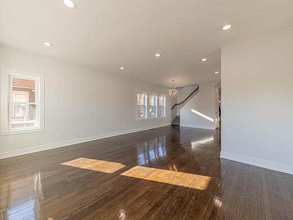 4th image of 2124 S 11th Ave