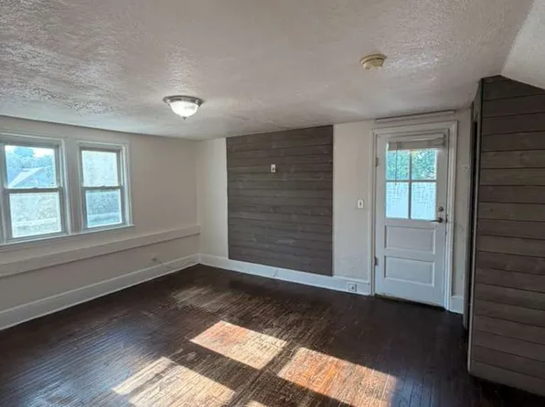 6 Elm St, 6 Elm St #10, Norwalk, CT 06850